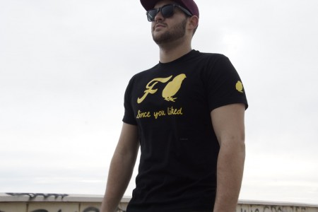 /products/black-tee/